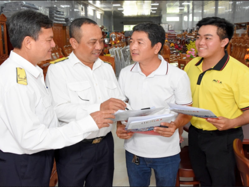 ra quan 60 ngay cao diem chuyen doi mo hinh tu thue khoan sang ke khai doi voi ho kinh doanh